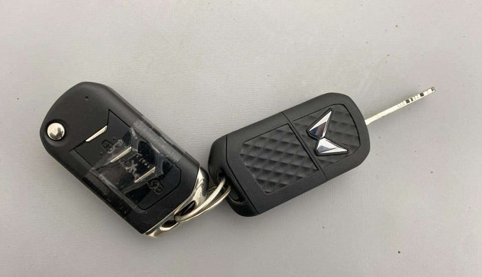 2023 Mahindra BOLERO NEO N10 R, Diesel, Manual, 23,047 km, Key Close Up