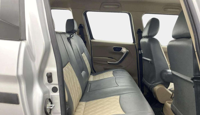 2023 Mahindra BOLERO NEO N10 R, Diesel, Manual, 23,047 km, Right Side Rear Door Cabin