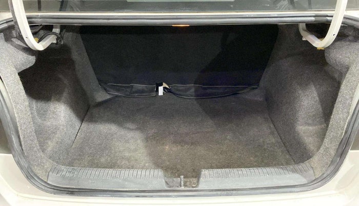 2019 Volkswagen Ameo TRENDLINE 1.0L, Petrol, Manual, 34,521 km, Boot Inside