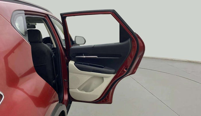 2021 KIA SONET HTX 1.0 IMT, Petrol, Manual, 23,799 km, RHS Rear Door