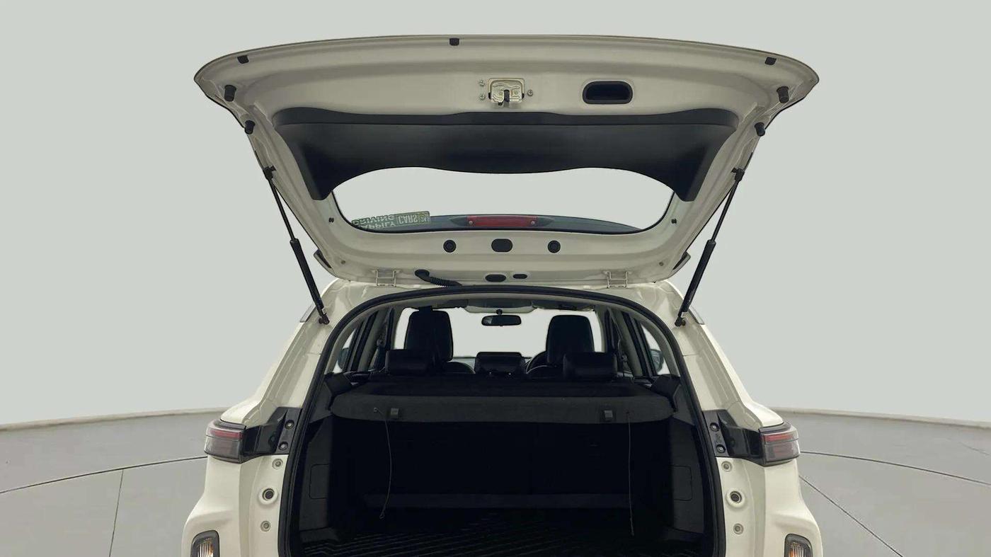 2024 Maruti Grand Vitara SIGMA SMART HYBRID, Petrol, Manual, 16,905 km, Boot Door Open