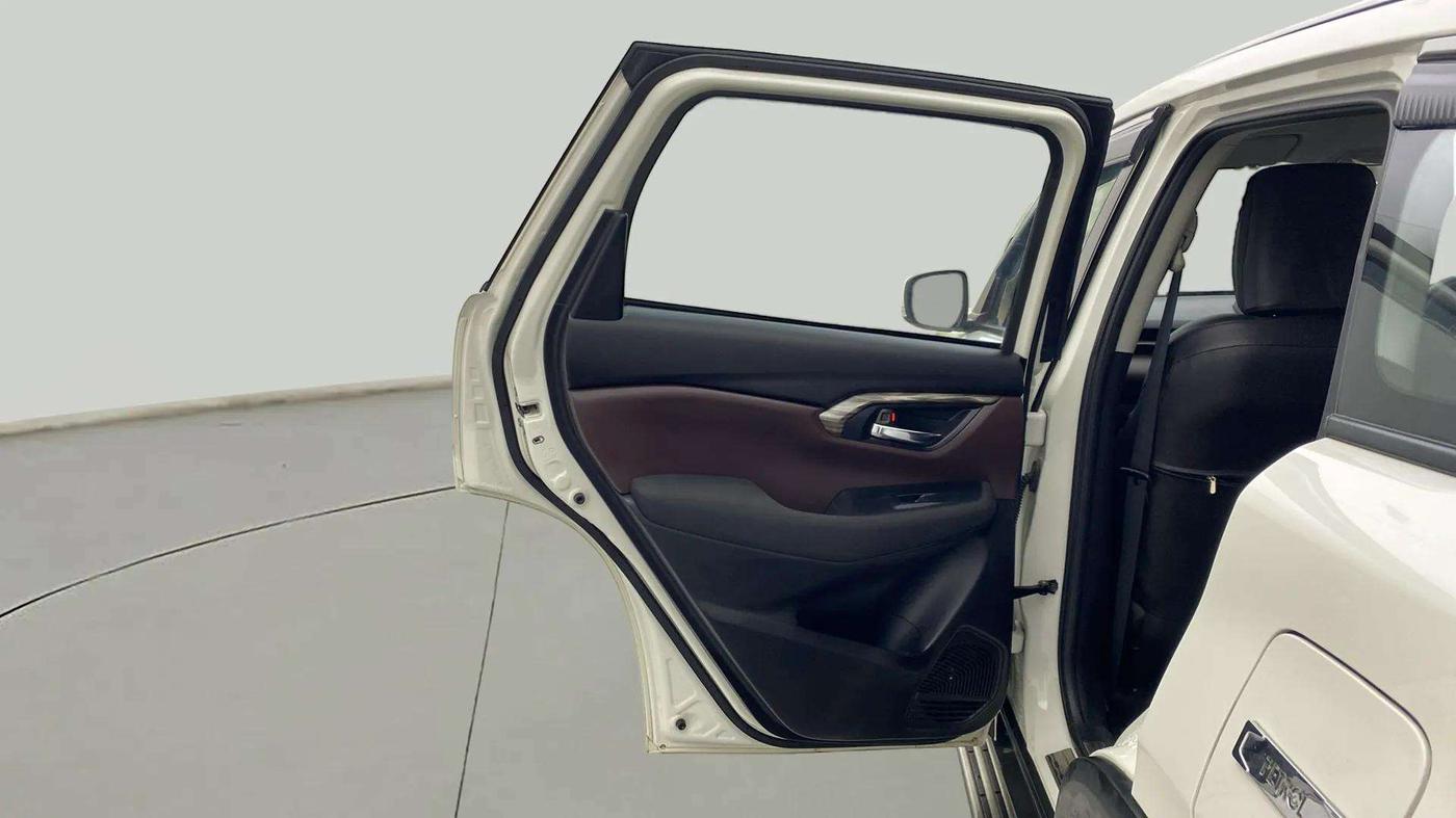 2024 Maruti Grand Vitara SIGMA SMART HYBRID, Petrol, Manual, 16,905 km, LHS Rear Door