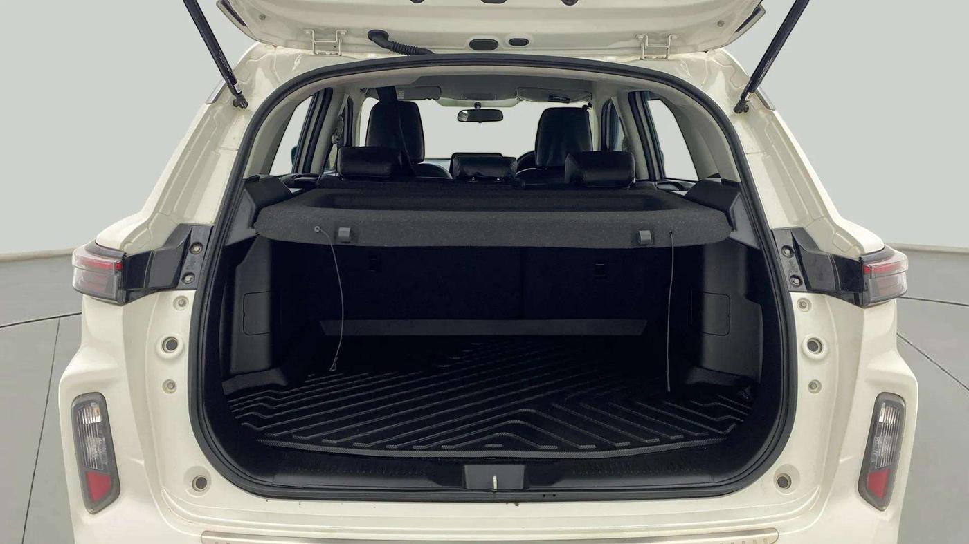 2024 Maruti Grand Vitara SIGMA SMART HYBRID, Petrol, Manual, 16,905 km, Boot Open Zoomed View