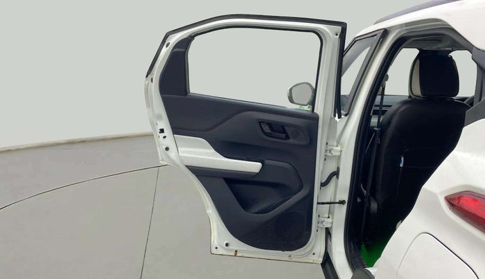 2024 Tata PUNCH ACCOMPLISHED SUNROOF MT, Petrol, Manual, 15,047 km, LHS Rear Door