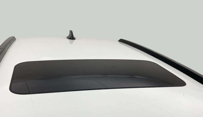 2024 Tata PUNCH ACCOMPLISHED SUNROOF MT, Petrol, Manual, 15,047 km, Moonroof/ Sunroof