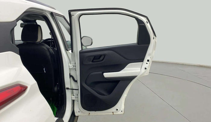 2024 Tata PUNCH ACCOMPLISHED SUNROOF MT, Petrol, Manual, 15,047 km, RHS Rear Door