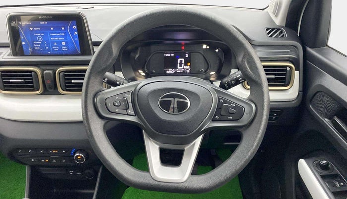 2024 Tata PUNCH ACCOMPLISHED SUNROOF MT, Petrol, Manual, 15,047 km, Steering Wheel Close Up