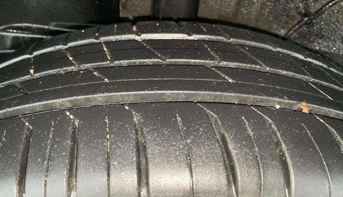 2024 Tata PUNCH ACCOMPLISHED SUNROOF MT, Petrol, Manual, 15,047 km, Right Rear Tyre Tread