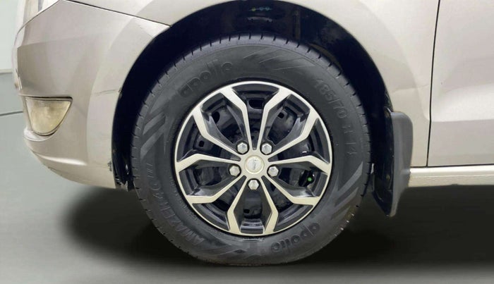 2012 Skoda Rapid AMBITION 1.6 TDI CR MT, Diesel, Manual, 81,039 km, Left Front Wheel