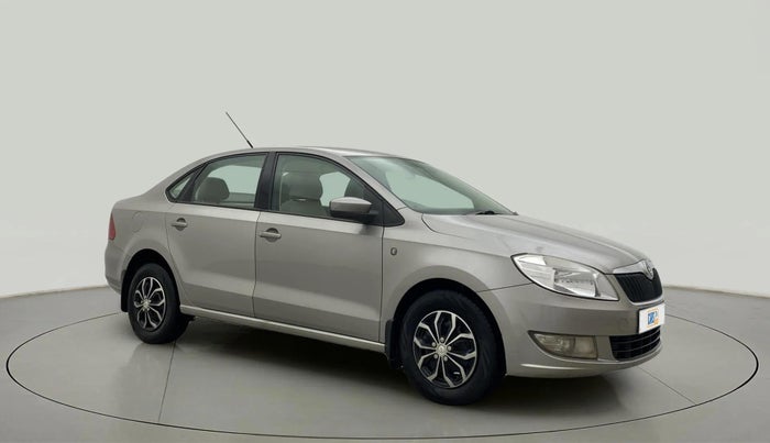 2012 Skoda Rapid AMBITION 1.6 TDI CR MT, Diesel, Manual, 81,039 km, Right Front Diagonal