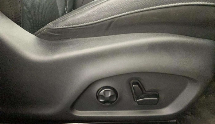 2021 Jeep Compass MODEL S (O) 2.0 DIESEL, Diesel, Manual, 37,354 km, Driver Side Adjustment Panel