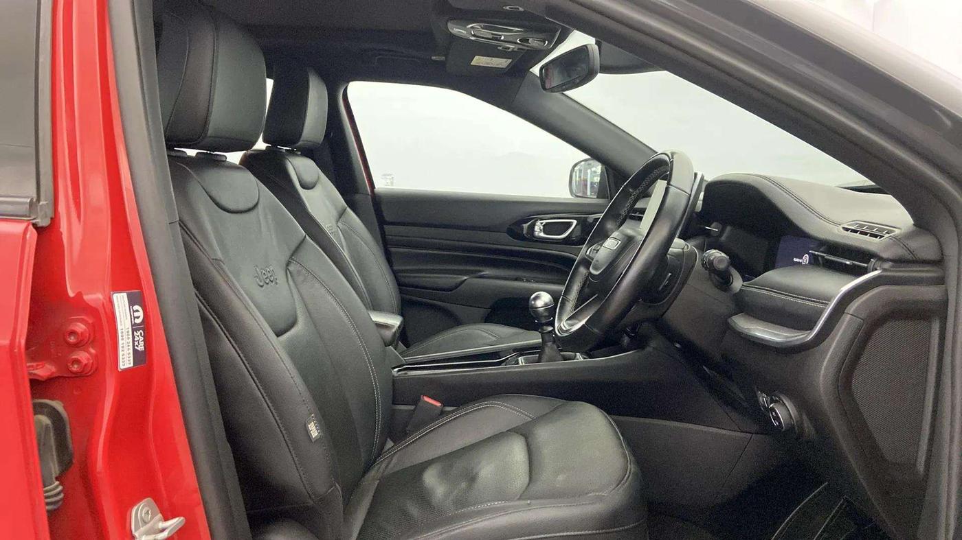 2021 Jeep Compass MODEL S (O) 2.0 DIESEL, Diesel, Manual, 37,994 km, Right Side Front Door Cabin