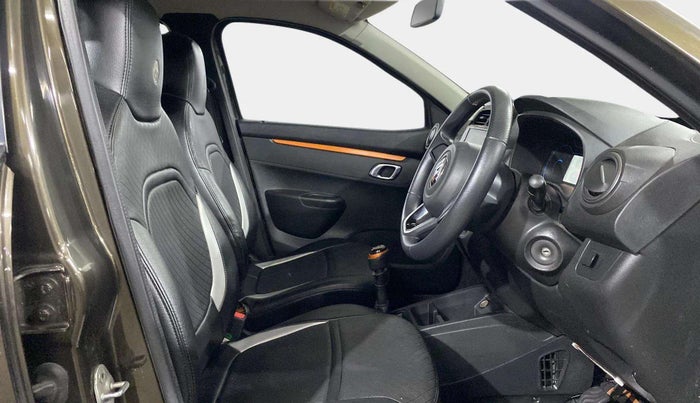 2019 Renault Kwid CLIMBER 1.0 (O), Petrol, Manual, 44,991 km, Right Side Front Door Cabin