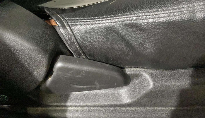 2019 Renault Kwid CLIMBER 1.0 (O), Petrol, Manual, 44,991 km, Driver Side Adjustment Panel