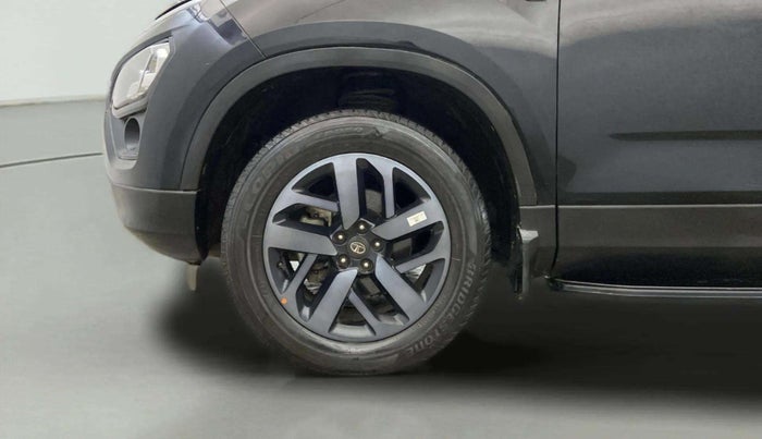 2022 Tata Safari XZ PLUS DARK EDITION, Diesel, Manual, 55,293 km, Left Front Wheel