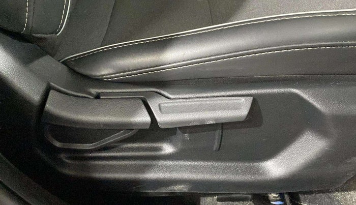 2023 Hyundai EXTER SX (O) CONNECT, Petrol, Manual, 9,905 km, Driver Side Adjustment Panel