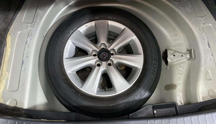 2013 Toyota Corolla Altis VL AT PETROL, Petrol, Automatic, 94,470 km, Spare Tyre