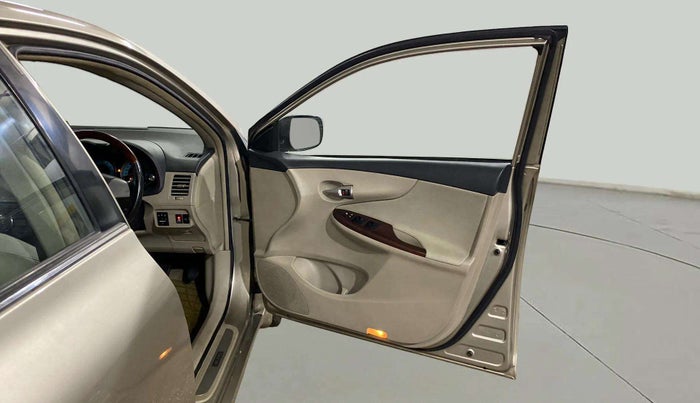 2013 Toyota Corolla Altis VL AT PETROL, Petrol, Automatic, 94,470 km, RHS Front Door