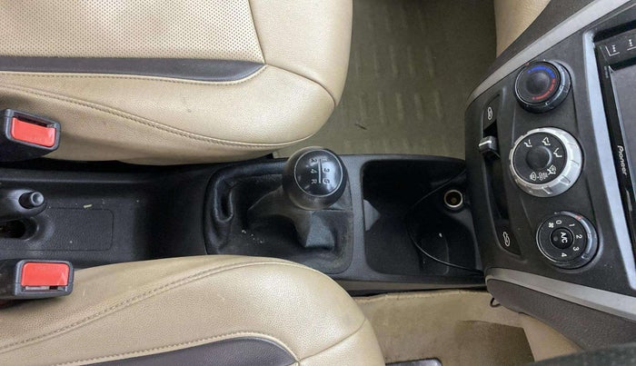 2015 Hyundai Eon ERA +, Petrol, Manual, 26,015 km, Gear Lever