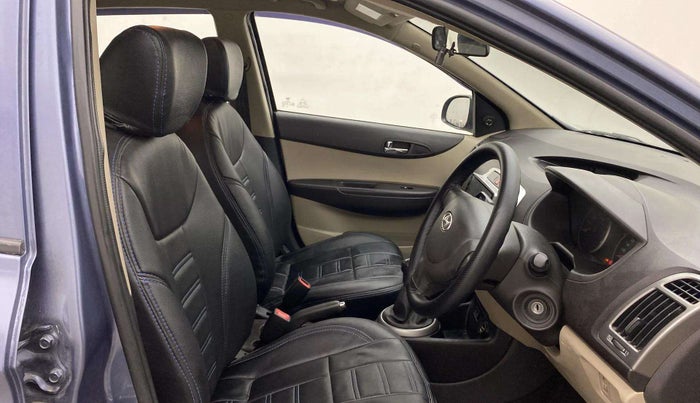 2012 Hyundai i20 MAGNA 1.2, Petrol, Manual, 71,548 km, Right Side Front Door Cabin