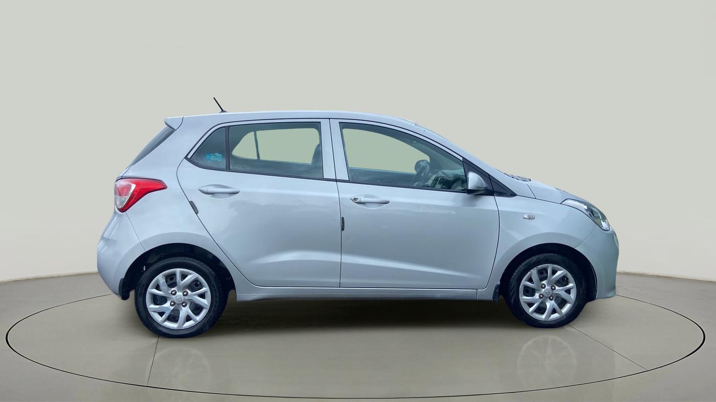 2017 Hyundai Grand i10 MAGNA 1.2 KAPPA VTVT, Petrol, Manual, 43,605 km, Right Side View