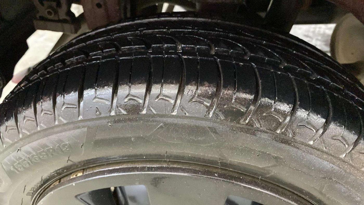 2016 Maruti Alto K10 VXI, Petrol, Manual, 50,805 km, Left Front Tyre Tread