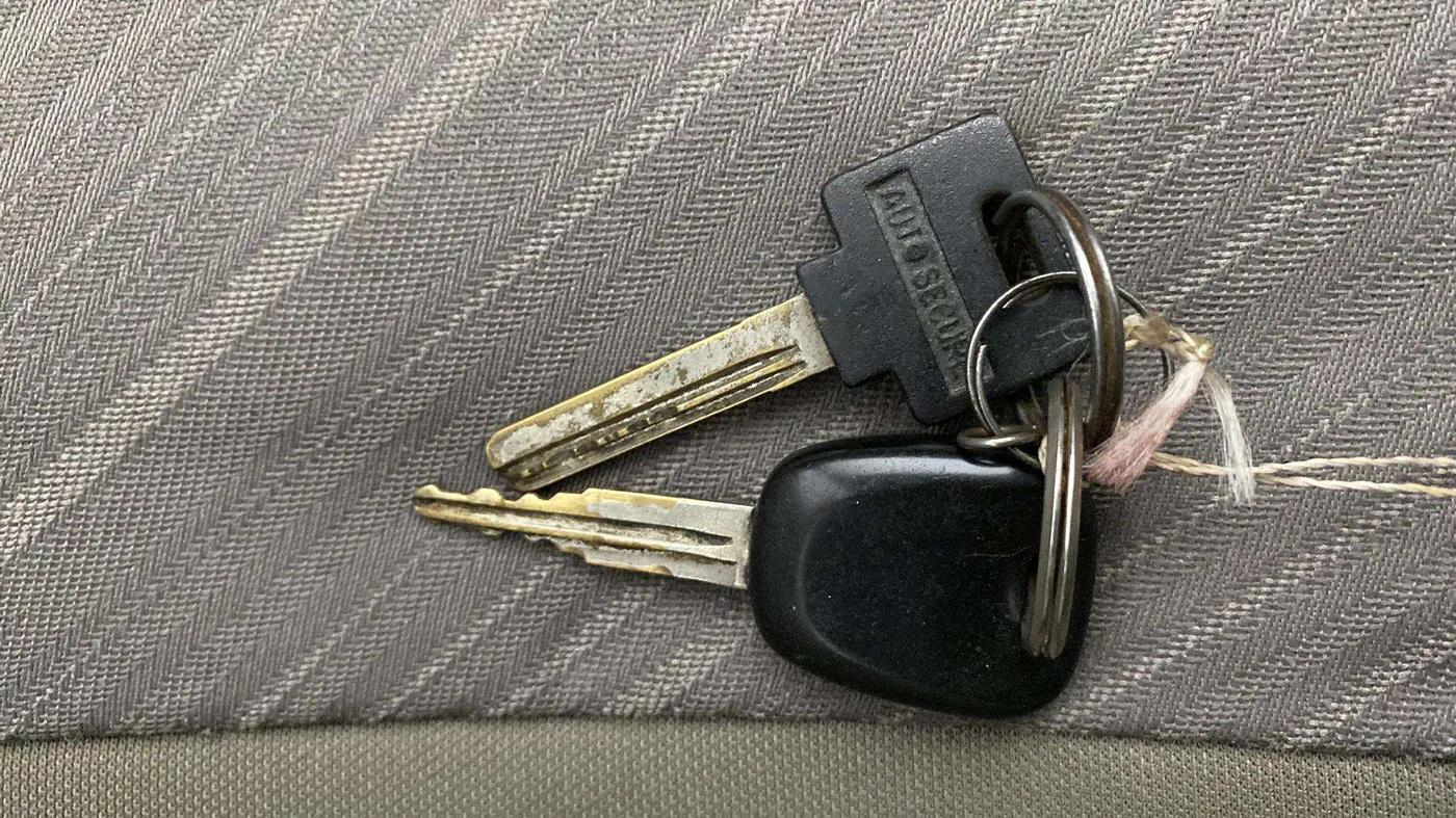 2016 Maruti Alto K10 VXI, Petrol, Manual, 50,805 km, Key Close Up