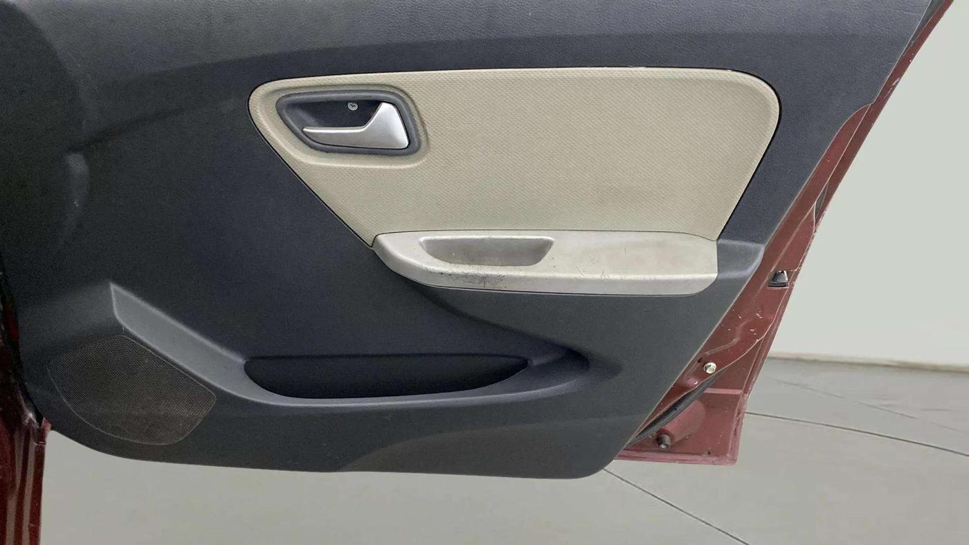 2016 Maruti Alto K10 VXI, Petrol, Manual, 50,805 km, Driver Side Door Panels Control