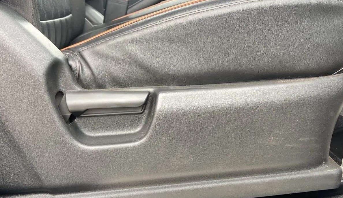 2023 Maruti JIMNY ZETA ALL GRIP PRO , Petrol, Manual, 9,615 km, Driver Side Adjustment Panel