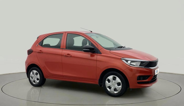 2023 Tata Tiago XT (O) PETROL, Petrol, Manual, 30,275 km, Right Front Diagonal