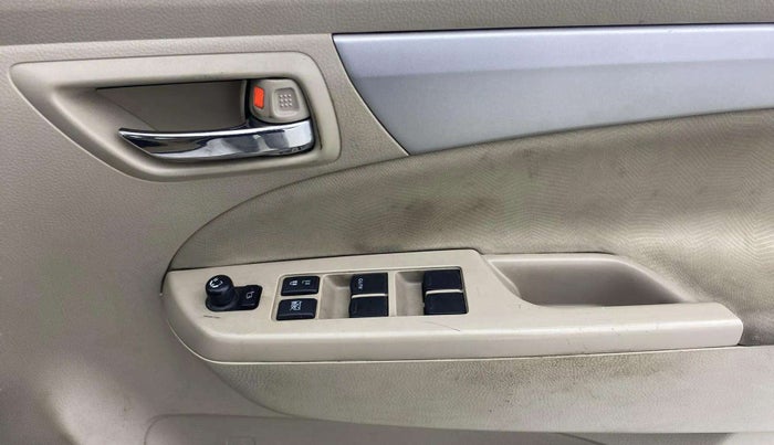 2017 Maruti Ertiga ZXI, Petrol, Manual, 40,711 km, Driver Side Door Panels Control