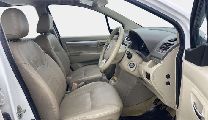 2017 Maruti Ertiga ZXI, Petrol, Manual, 40,711 km, Right Side Front Door Cabin