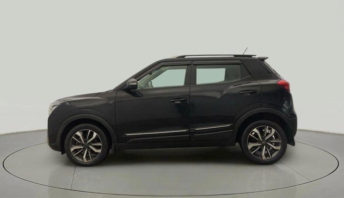 2019 Mahindra XUV300 W8 (O) 1.2 PETROL, Petrol, Manual, 89,438 km, Left Side