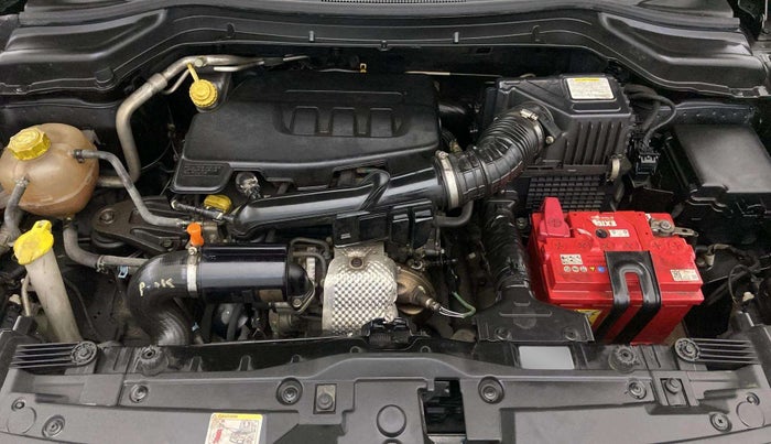 2019 Mahindra XUV300 W8 (O) 1.2 PETROL, Petrol, Manual, 89,438 km, Engine View