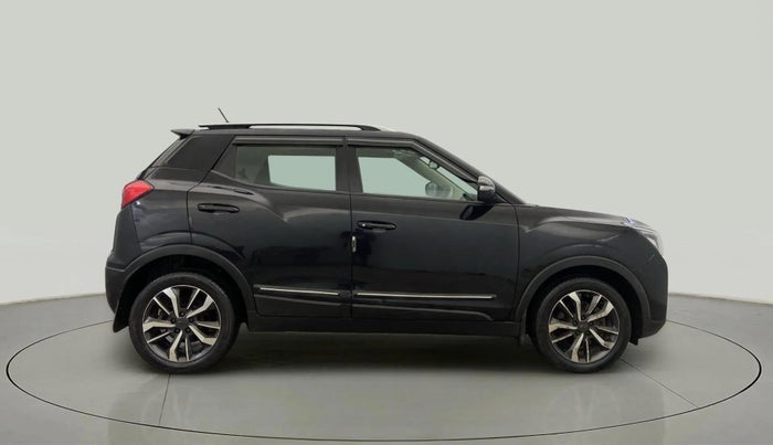 2019 Mahindra XUV300 W8 (O) 1.2 PETROL, Petrol, Manual, 89,438 km, Right Side View