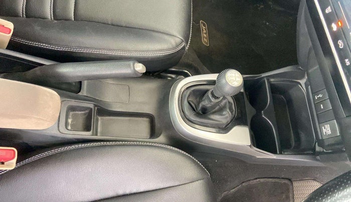 2018 Honda Jazz 1.2L I-VTEC V, Petrol, Manual, 58,497 km, Gear Lever