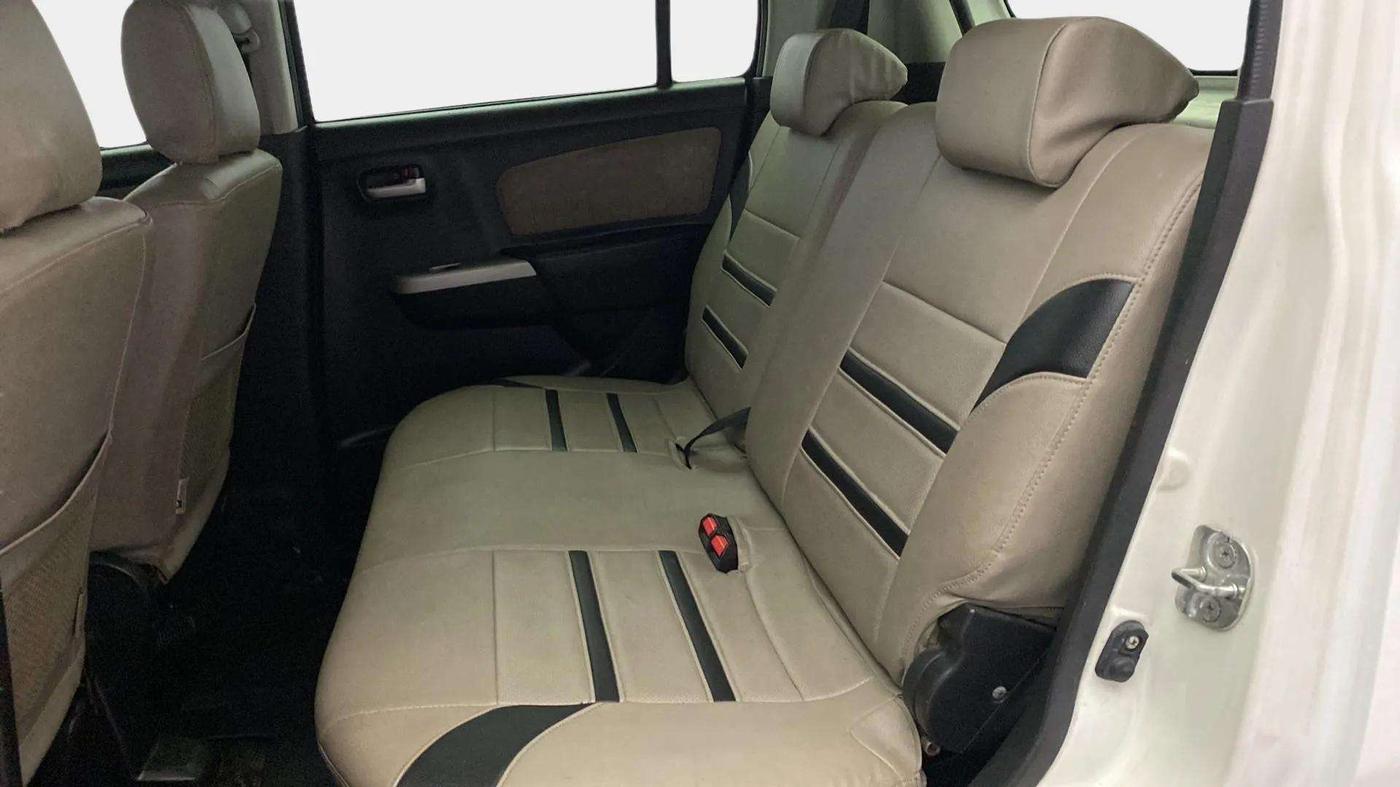 2014 Maruti Wagon R 1.0 VXI, Petrol, Manual, 77,888 km, Right Side Rear Door Cabin