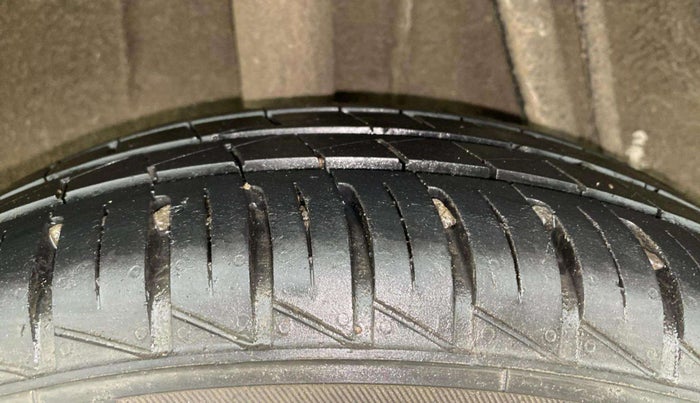 2022 Renault Kwid RXL 0.8 (O), Petrol, Manual, 8,351 km, Right Rear Tyre Tread