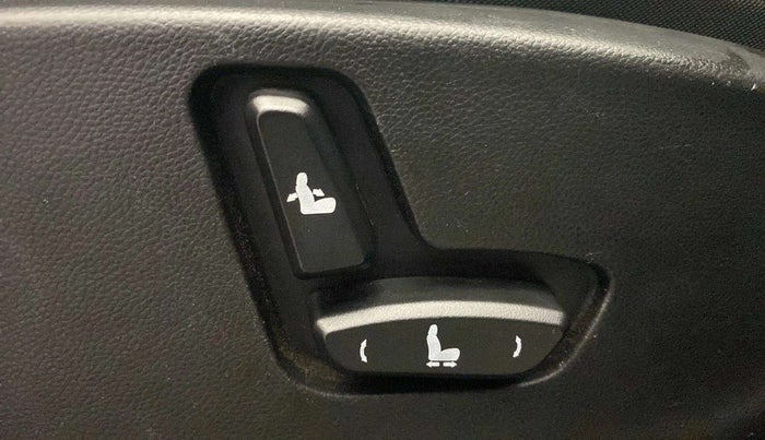 2020 MG HECTOR SMART 2.0 DIESEL, Diesel, Manual, 55,184 km, Driver Side Adjustment Panel
