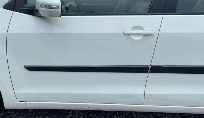 2018 Maruti Ertiga VDI SHVS, Diesel, Manual, 72,064 km, Front passenger door - Slightly dented