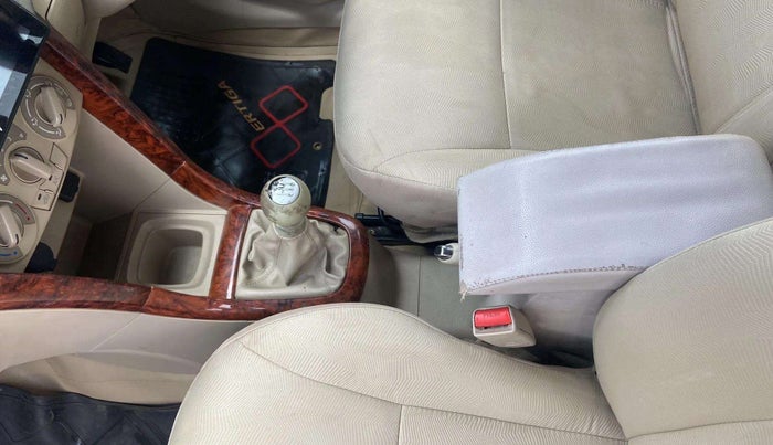 2018 Maruti Ertiga VDI SHVS, Diesel, Manual, 72,064 km, Gear Lever