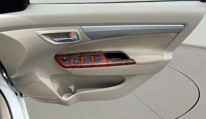2018 Maruti Ertiga VDI SHVS, Diesel, Manual, 72,064 km, Driver Side Door Panels Control