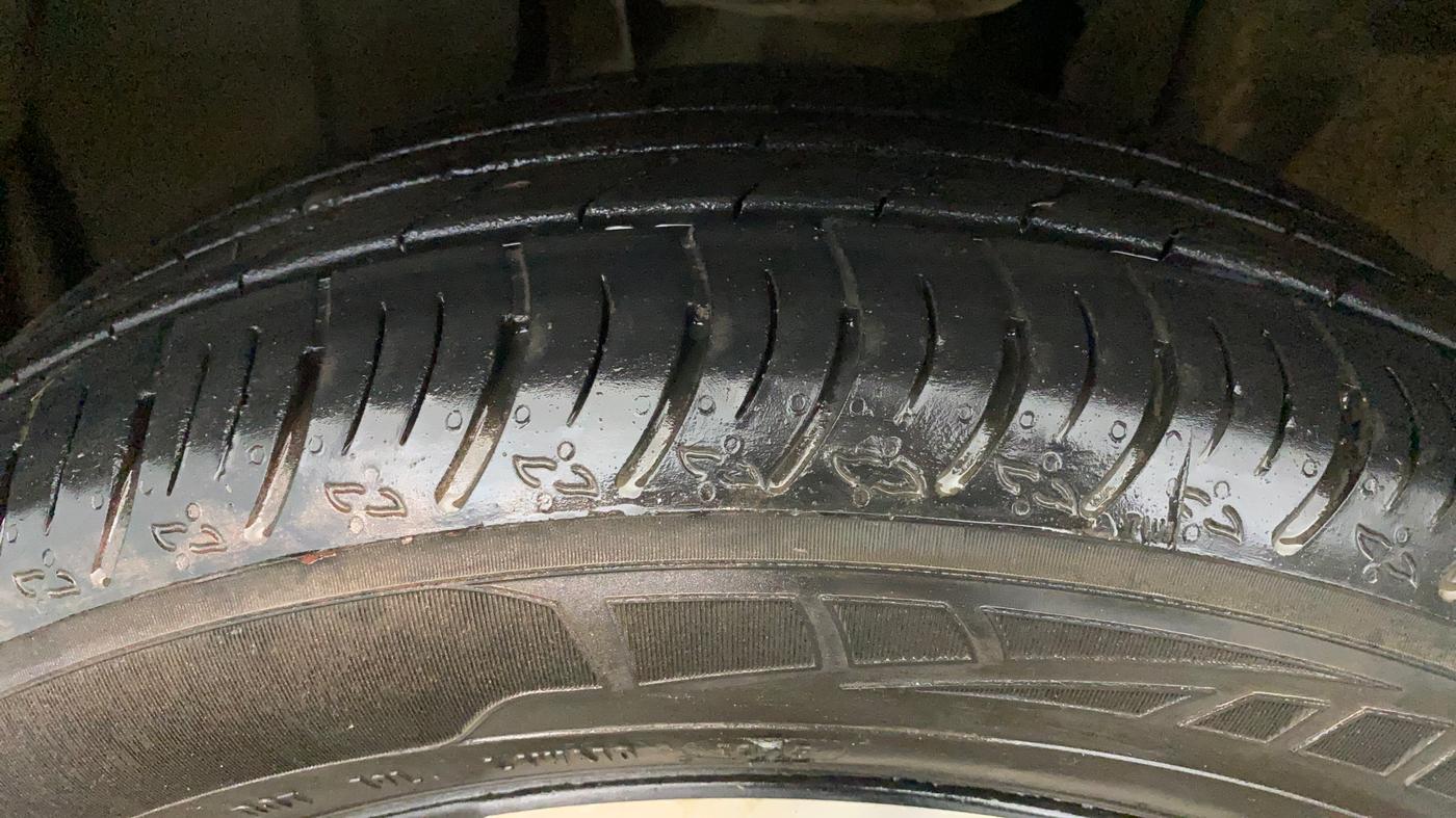 2022 Nissan MAGNITE XV PREMIUM TURBO (O), Petrol, Manual, 59,931 km, Left Front Tyre Tread