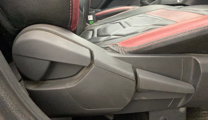 2022 Nissan MAGNITE XV PREMIUM TURBO (O), Petrol, Manual, 59,931 km, Driver Side Adjustment Panel