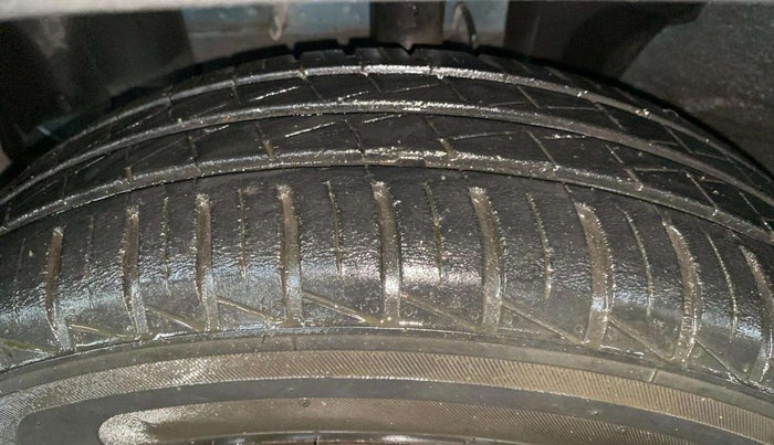 2022 Renault Kwid CLIMBER MT 1.0, Petrol, Manual, 15,322 km, Left Front Tyre Tread