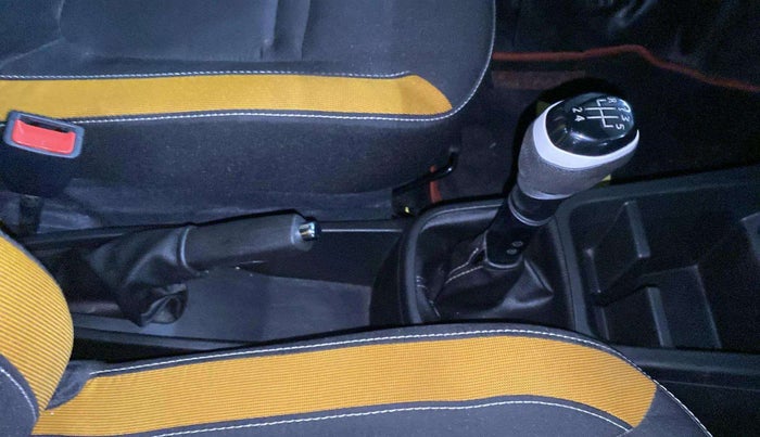 2022 Renault Kwid CLIMBER MT 1.0, Petrol, Manual, 15,322 km, Gear Lever