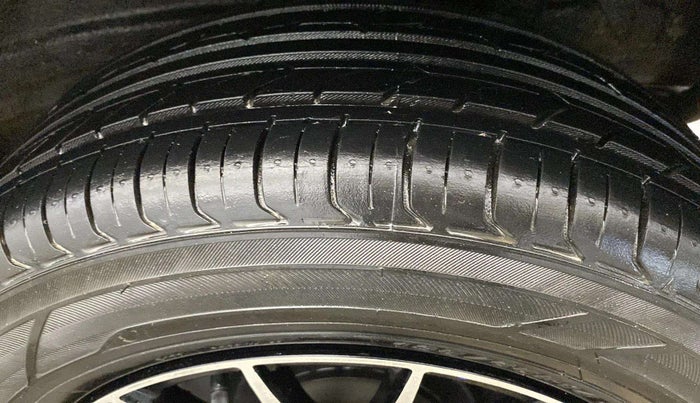 2019 Maruti New Wagon-R ZXI 1.2, Petrol, Manual, 58,677 km, Right Rear Tyre Tread