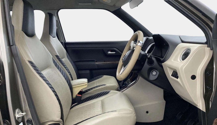 2019 Maruti New Wagon-R ZXI 1.2, Petrol, Manual, 58,677 km, Right Side Front Door Cabin