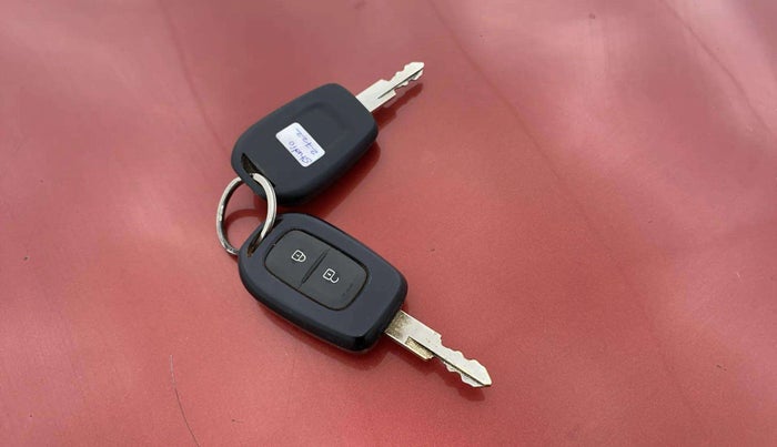 2016 Renault Kwid RXT 0.8, Petrol, Manual, 18,070 km, Key Close Up