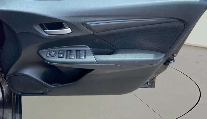2019 Honda WR-V 1.2L I-VTEC S MT, Petrol, Manual, 66,613 km, Driver Side Door Panels Control